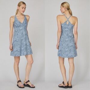 Patagonia Amber Dawn Dress Light Plume Grey Women’s Small Floral Cross back